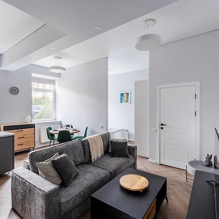 Modern Flat In Old Town Kaunas - Free Parking & Self Check-In Екстер'єр фото