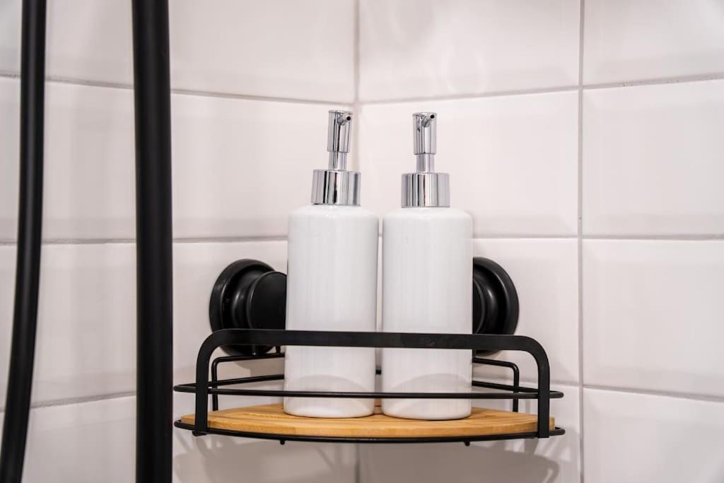 Modern Flat In Old Town Kaunas - Free Parking & Self Check-In Екстер'єр фото